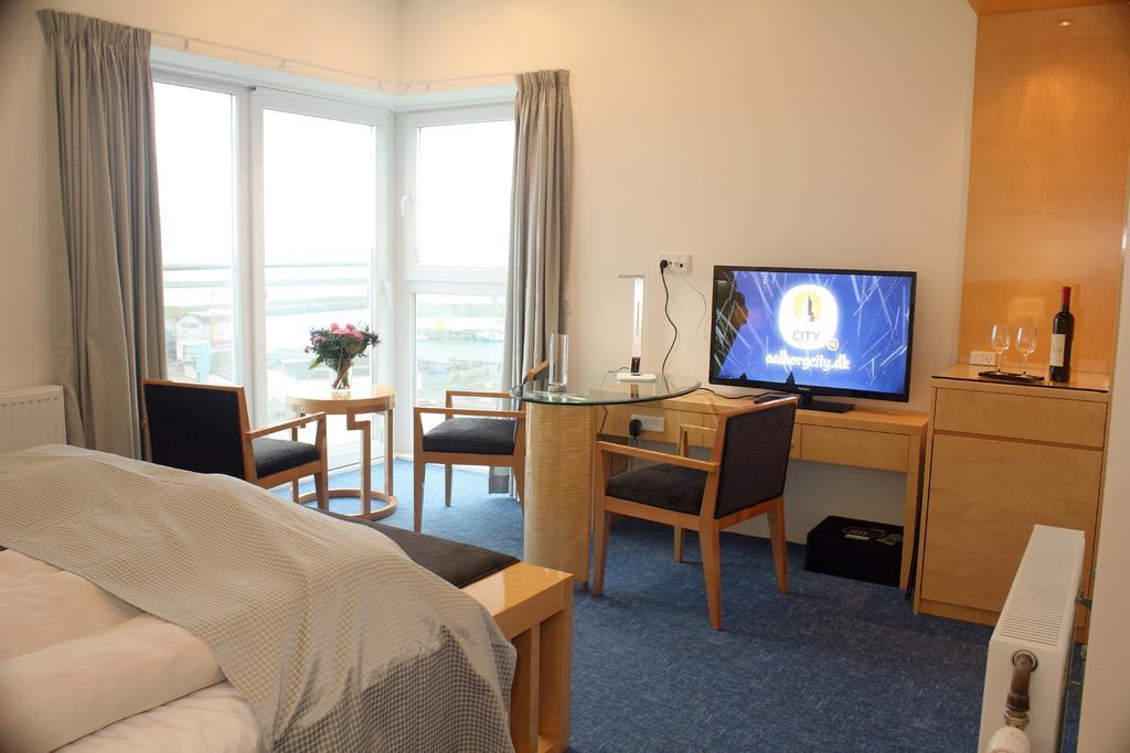 Seafront Hotel Hirtshals Zimmer foto